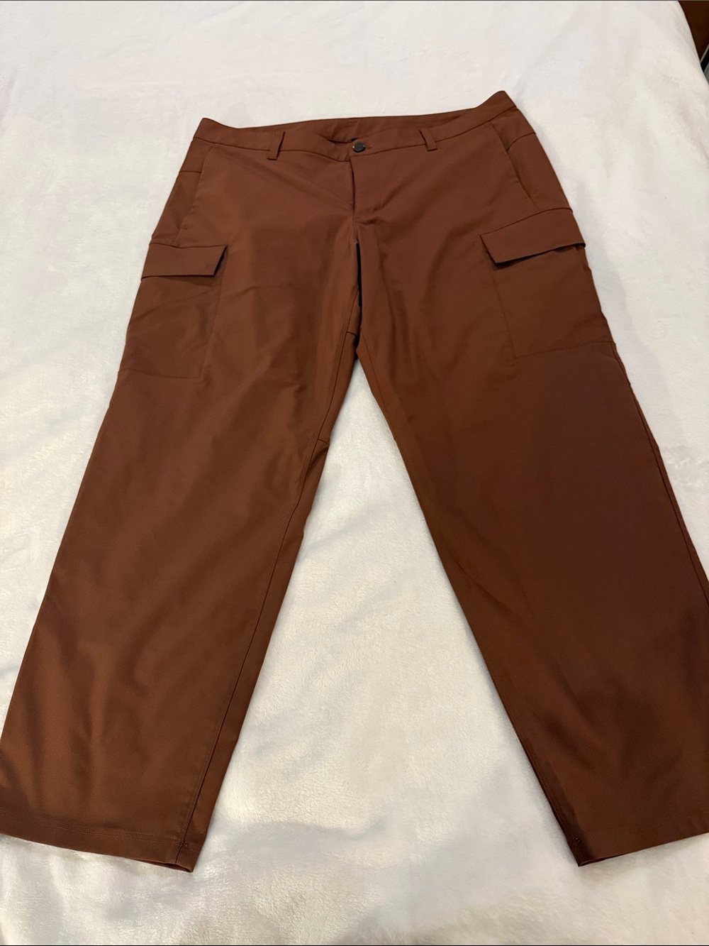 lululemon athletica Men's Cargo Pants in Chestnut Brown